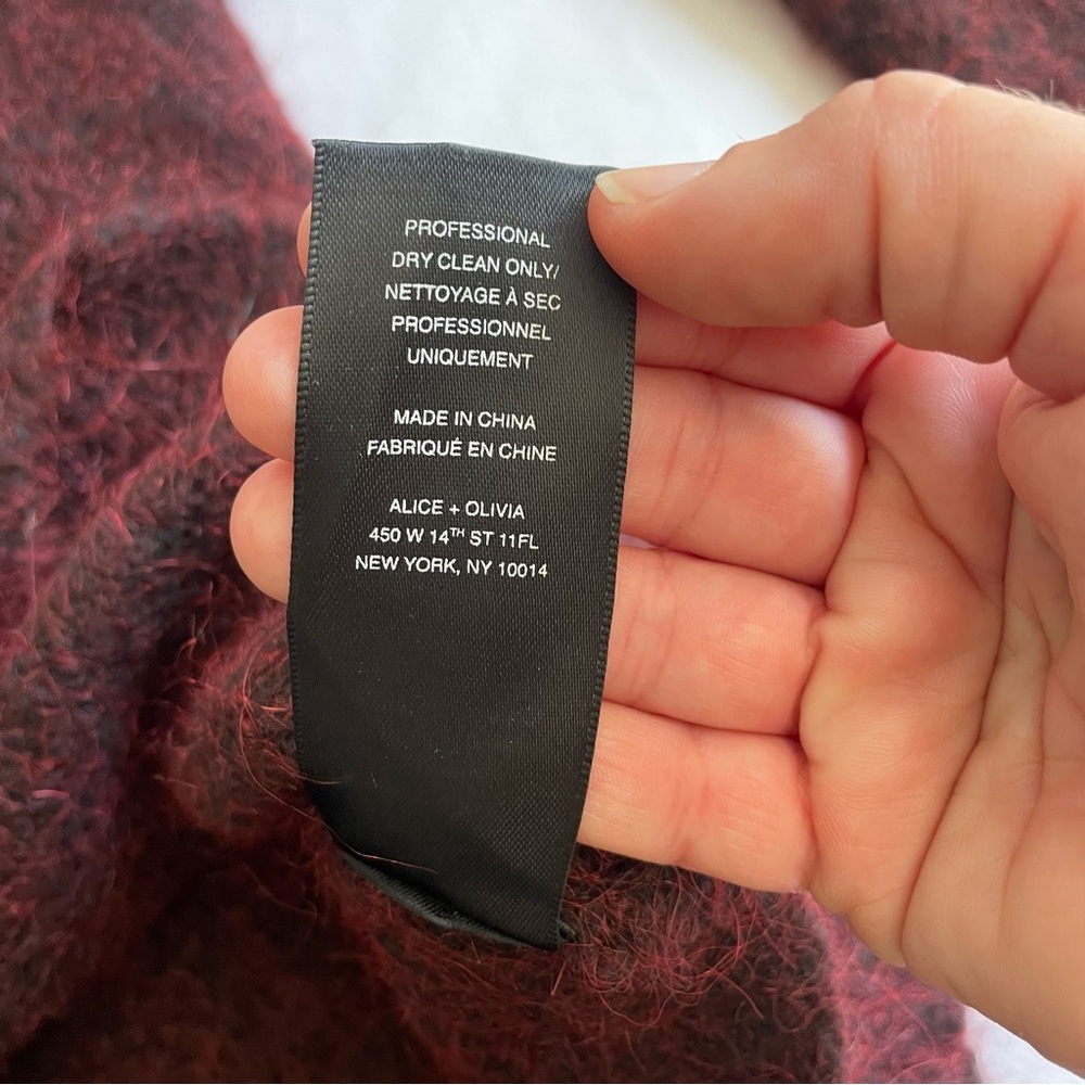 Alice + Olivia Gavin Cowl-Neck Pullover Fuzzy Wool Sweater – Maroon Red Small - Picture 10 of 14